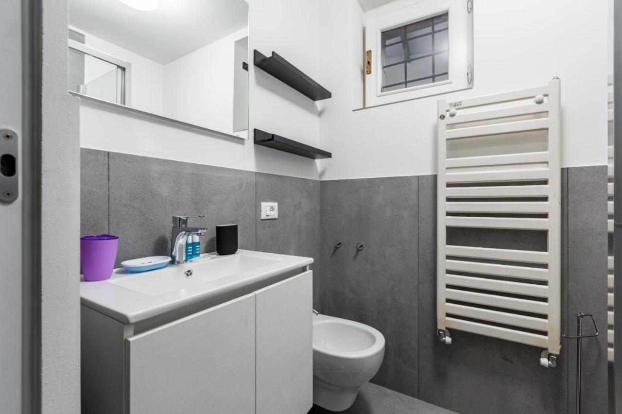 NEW! Studio Apt 700m from Corso Lodi! Milano Esterno foto